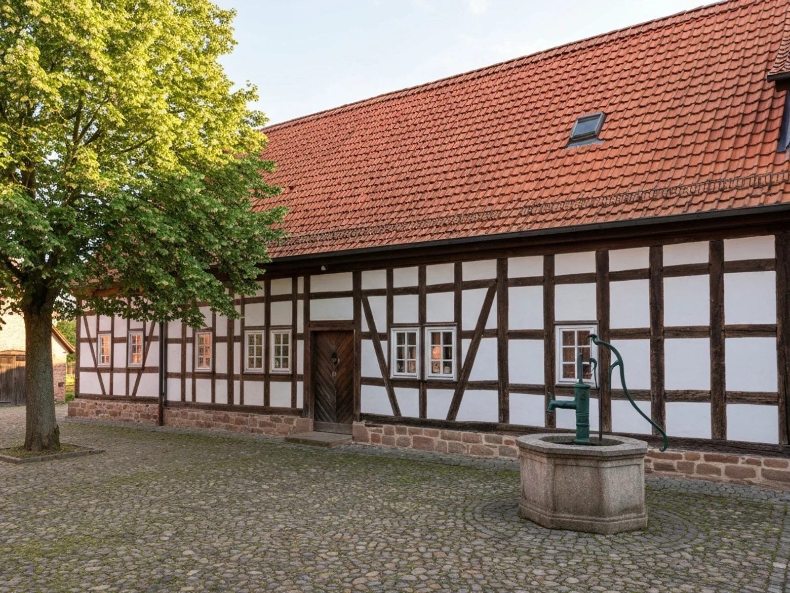 Fachwerk-Anwesen mit Park